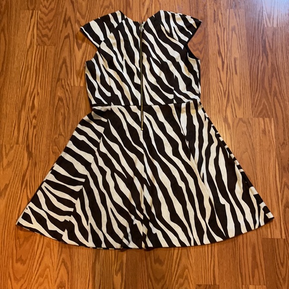 Michael Kors Brown Cream Zebra Print Dress Sz. 14 - Picture 10 of 13